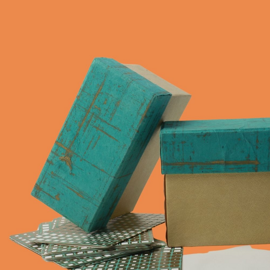 GIFT BOX